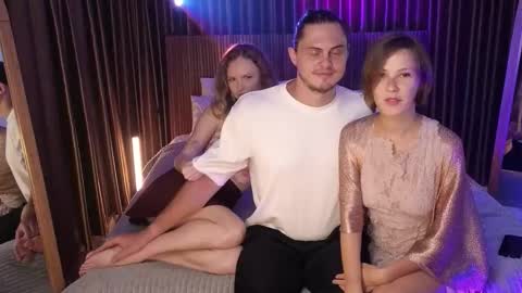   330 UTC2 girls   online show from 22, 2, 2026