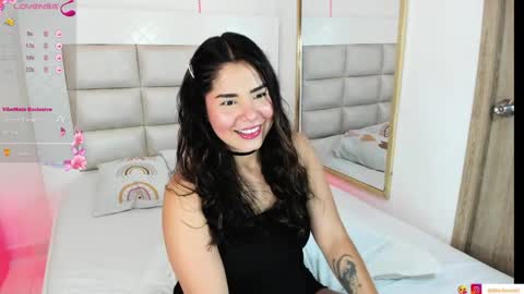 Mia online show from 2, 4, 2026