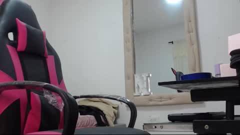 goddess_valen online show from 17, 12, 2025