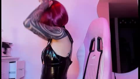 vee online show from 27, 10, 2025