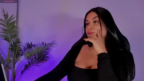 Snapshot of goddess_veronicaaa chatting on 6, 5, 2026 Miss Veronica - The Supreme online show from 6, 5, 2026