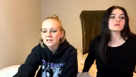 Snapshot of goddessfeyaa chatting on 7, 12, 2024 feyaa22 online show from 7, 12, 2024