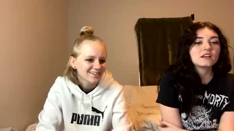 Snapshot of goddessfeyaa chatting on 14, 12, 2024 feyaa22 online show from 14, 12, 2024