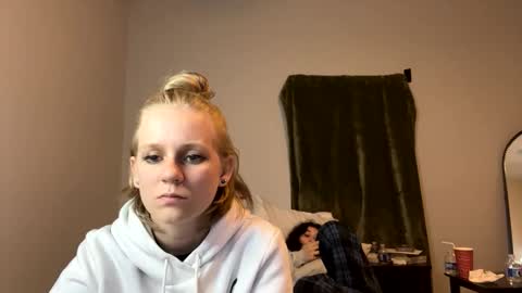 Snapshot of goddessfeyaa chatting on 15, 12, 2024 feyaa22 online show from 15, 12, 2024