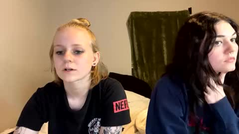 Snapshot of goddessfeyaa chatting on 16, 12, 2024 feyaa22 online show from 16, 12, 2024