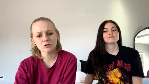 Snapshot of goddessfeyaa chatting on 4, 1, 2025 feyaa22 online show from 4, 1, 2025