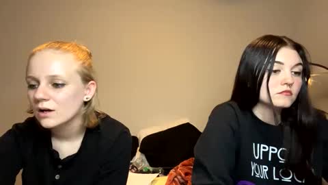 Snapshot of goddessfeyaa chatting on 6, 1, 2025 feyaa22 online show from 6, 1, 2025
