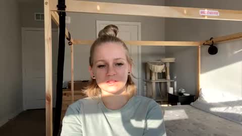 Snapshot of goddessfeyaa chatting on 10, 2, 2025 feyaa22 online show from 10, 2, 2025