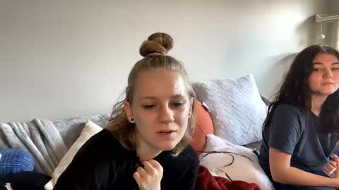 Snapshot of goddessfeyaa chatting on 14, 2, 2025 feyaa22 online show from 14, 2, 2025