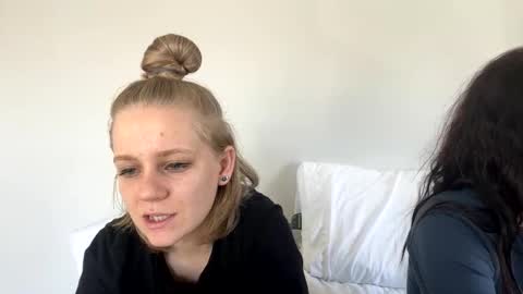 Snapshot of goddessfeyaa chatting on 15, 2, 2025 feyaa22 online show from 15, 2, 2025