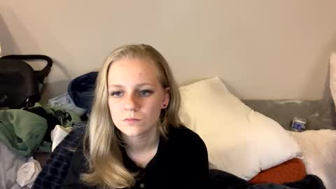 Snapshot of goddessfeyaa chatting on 16, 2, 2025 feyaa22 online show from 16, 2, 2025