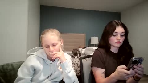 Snapshot of goddessfeyaa chatting on 9, 9, 2025 feyaa22 online show from 9, 9, 2025