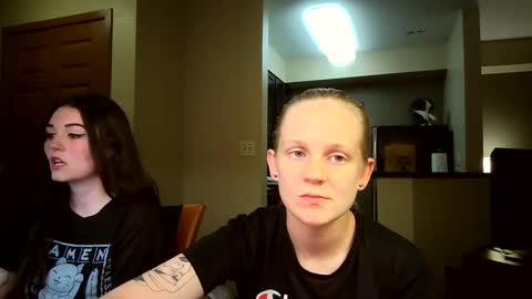 Snapshot of goddessfeyaa chatting on 17, 9, 2025 feyaa22 online show from 17, 9, 2025