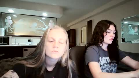 Snapshot of goddessfeyaa chatting on 23, 9, 2025 feyaa22 online show from 23, 9, 2025