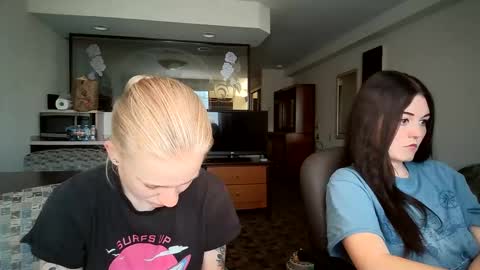 Snapshot of goddessfeyaa chatting on 24, 9, 2025 feyaa22 online show from 24, 9, 2025