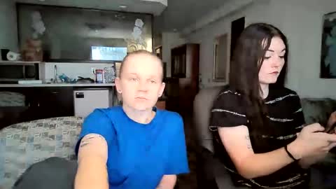Snapshot of goddessfeyaa chatting on 27, 9, 2025 feyaa22 online show from 27, 9, 2025