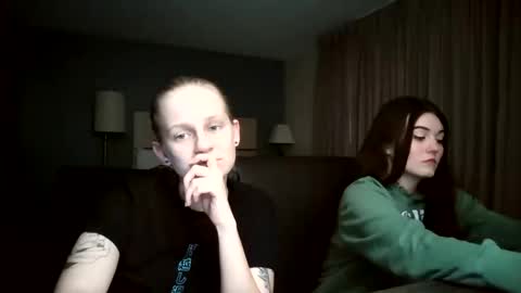 Snapshot of goddessfeyaa chatting on 15, 12, 2025 feyaa22 online show from 15, 12, 2025
