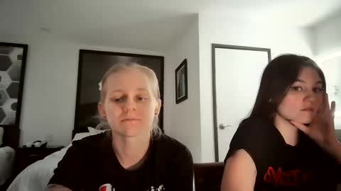 Snapshot of goddessfeyaa chatting on 22, 2, 2026 feyaa22 online show from 22, 2, 2026