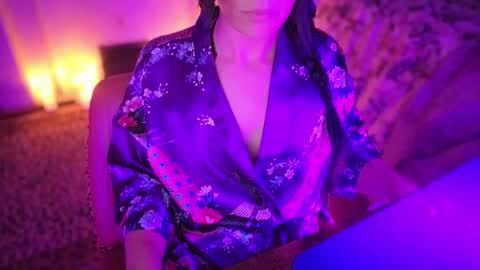 Goddess Mae  NYC online show from 26, 11, 2025