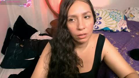  Naih Reyes online show from 5, 6, 2026