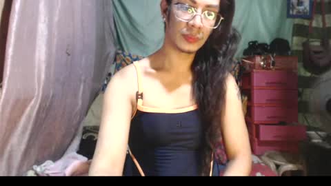Snapshot of goddesssonyaxxx chatting on 24, 6, 2026 KENNY DOLL online show from 24, 6, 2026