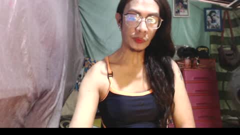 Snapshot of goddesssonyaxxx chatting on 8, 7, 2026 KENNY DOLL online show from 8, 7, 2026