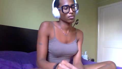 Snapshot of goddexx_kii chatting on 5, 11, 2025 goddexx_kii online show from 5, 11, 2025