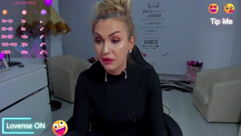 Nicole.. online show from 28, 3, 2026