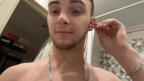 Golden boyyy21 online show from 12, 2, 2025