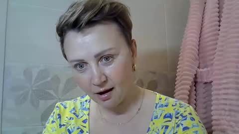 Snapshot of golden_kessie chatting on 18, 5, 2026 golden_kessie online show from 18, 5, 2026