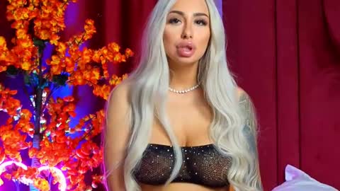 GoldenAmberX online show from 28, 2, 2025