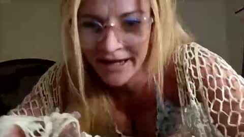 goldendoll1704 online show from 10, 6, 2026