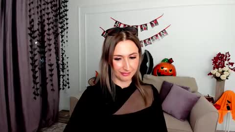 Olivia online show from 22, 10, 2025