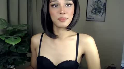 Lily is Gold online show from 6, 6, 2026