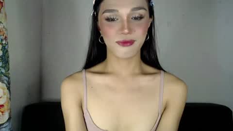 Snapshot of goldenlily69 chatting on 14, 7, 2026 Lily is Gold online show from 14, 7, 2026