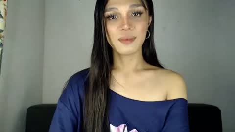 Snapshot of goldenlily69 chatting on 17, 7, 2026 Lily is Gold online show from 17, 7, 2026