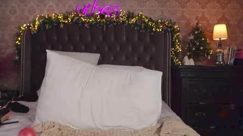 Anna online show from 1, 1, 2025