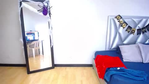 goldenn_ass1 online show from 30, 10, 2025