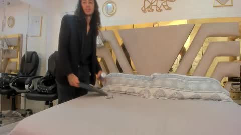 goldentemptation_ online show from 10, 4, 2026