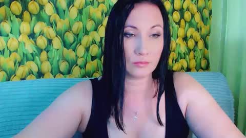 goldmoonn online show from 7, 6, 2026