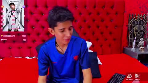 Snapshot of gomita_angel chatting on 5, 1, 2025 angel online show from 5, 1, 2025