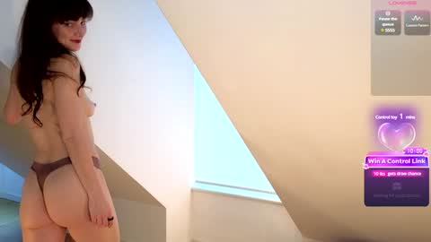 Snapshot of good_girl_gracie chatting on 2, 2, 2025 Gracie online show from 2, 2, 2025