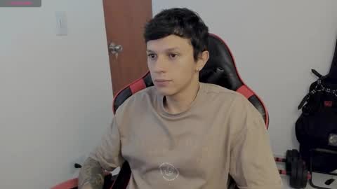 Snapshot of goodboy69i chatting on 3, 10, 2025 goodboy69i online show from 3, 10, 2025