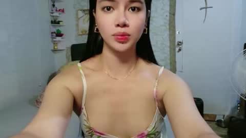 Snapshot of gorgeneviev69 chatting on 26, 4, 2026 geneviev online show from 26, 4, 2026