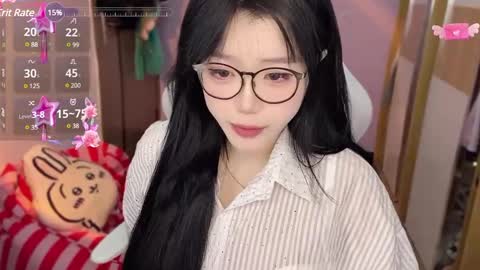 Snapshot of gorgeous_girl33 chatting on 11, 12, 2024 gorgeous girl33 online show from 11, 12, 2024