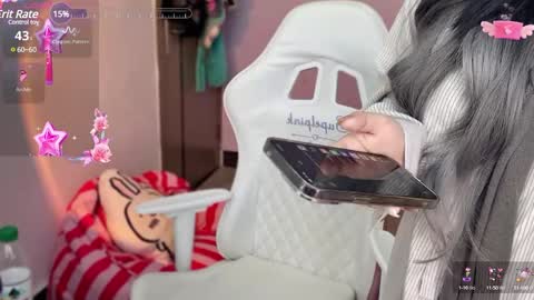 Snapshot of gorgeous_girl33 chatting on 20, 12, 2024 gorgeous girl33 online show from 20, 12, 2024