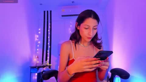 i am Jessi  I love animals and drawing I hope to get along with everyone. XOXO online show from 19, 2, 2026