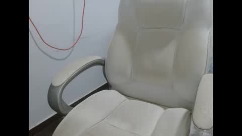 Snapshot of goten7 chatting on 21, 11, 2025 Andres online show from 21, 11, 2025