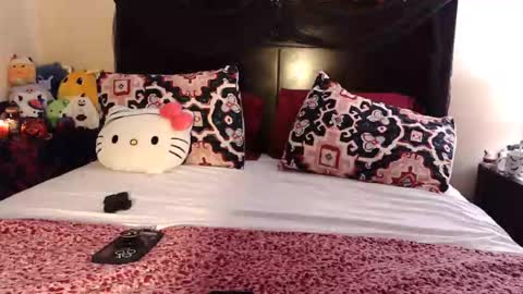 gothbaby305 online show from 2, 12, 2025