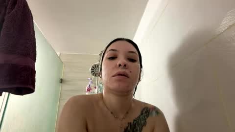 Snapshot of gothbaby305 chatting on 23, 5, 2026 gothbaby305 online show from 23, 5, 2026